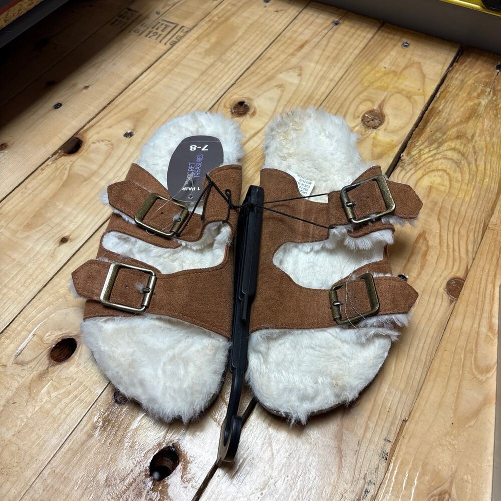 Women’s size 7-8 sandals